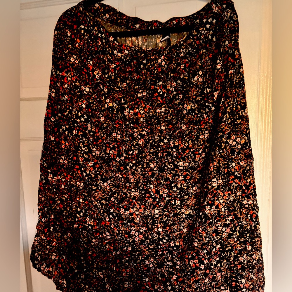 Old Navy floral midi skirt, size L